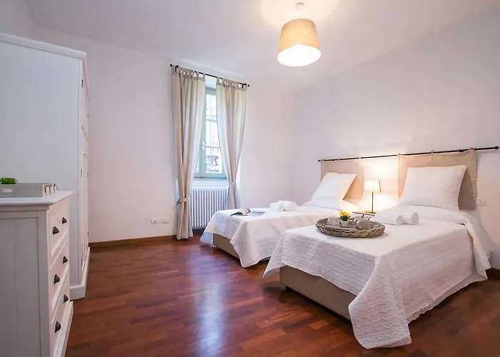 Apartment Casa Al Prato Apt. B Varenna