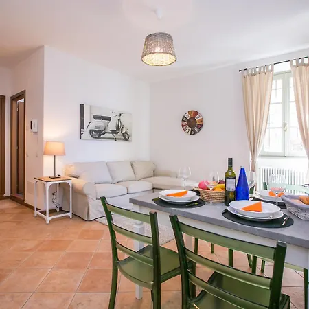 Апартаменты Casa Al Prato Apt. B Варенна